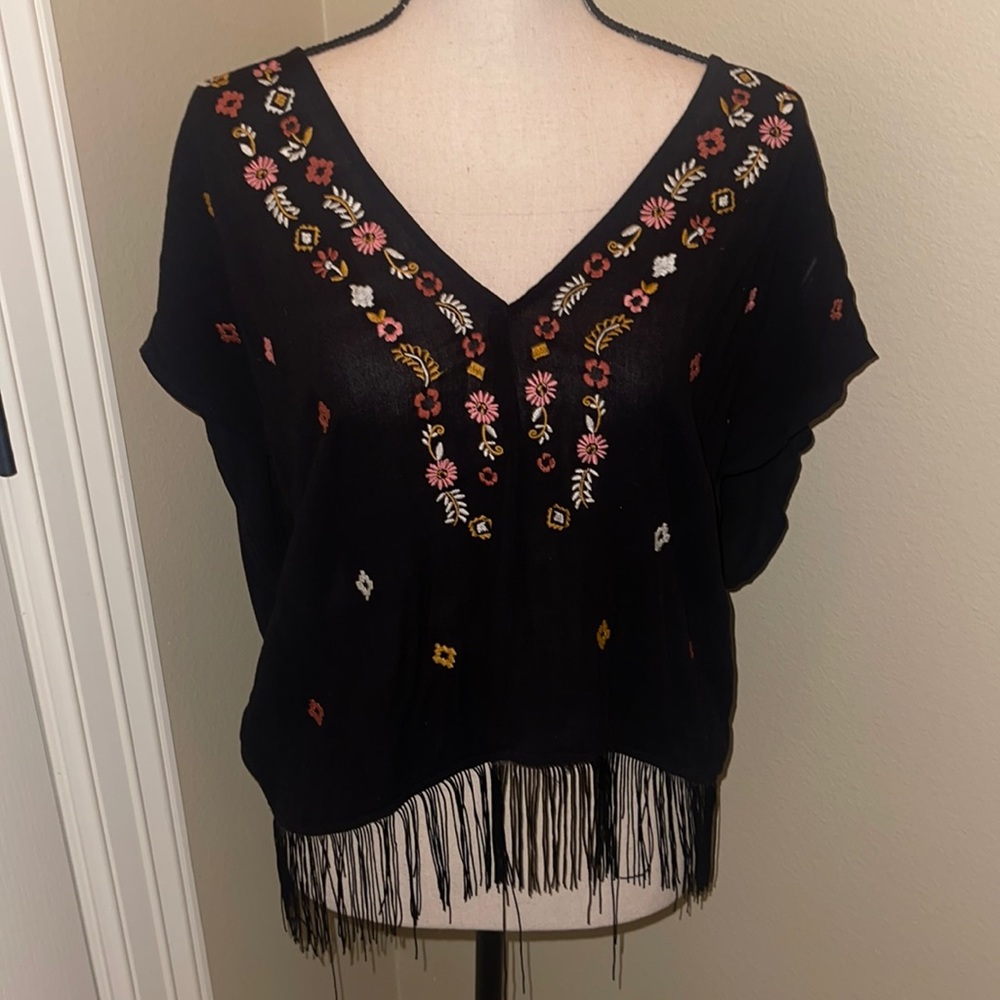 Forever 21 floral black top size Large